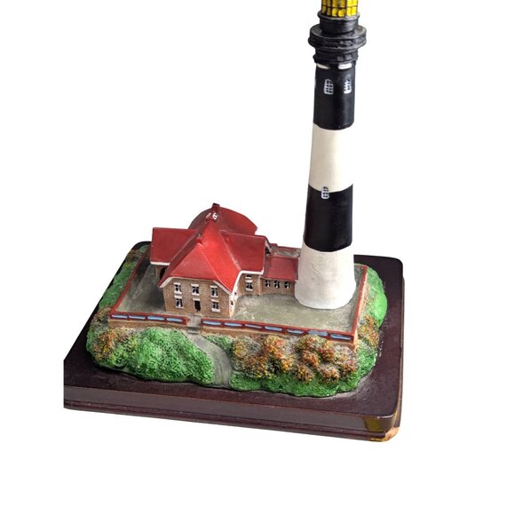 Fire Island Lighthouse Model Figurine By Oneida Studios 1998 Collectible 7.5" Ta - Picture 3 of 7
